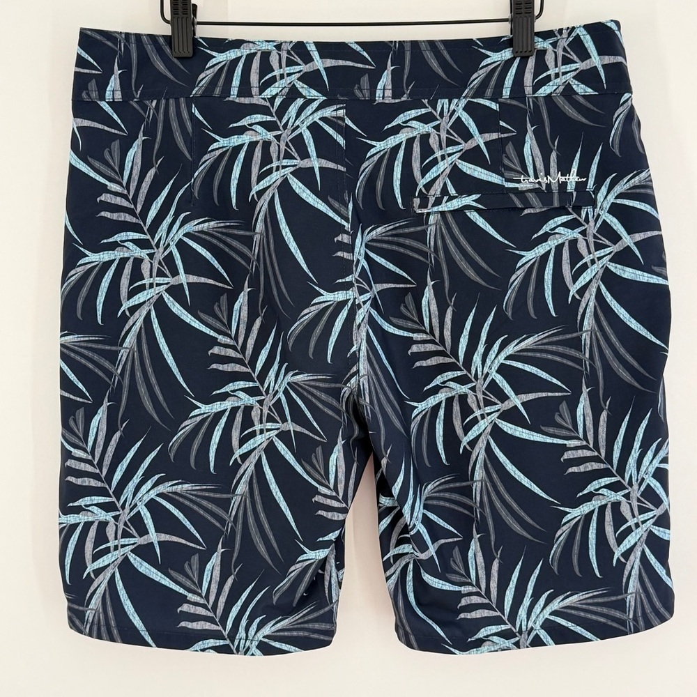 Travis Mathew Men's Trawler Board Shorts Dress Blues Color Size 34 - Picture 2 of 7